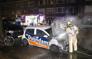 Auto in brand gestoken De Genestetlaan Den Haag