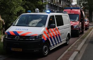 Persoon te water geraakt op volkstuinencomplex Dedemsvaartweg Den Haag