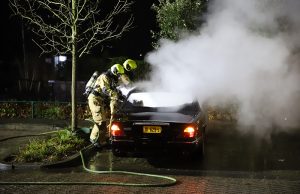 Oldtimer total-loss door voertuigbrand Dr. Schaepmanstraat Wateringen