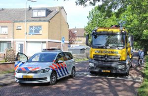 Auto in de sloot na keeractie Meester Jan Tuningstraat Naaldwijk