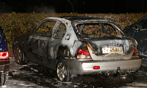 3 november Auto gaat in vlammen op Cort van der Lindenstraat Delft
