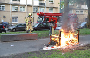 Bankstel in brand gestoken Schoeplaan Den Haag