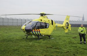 28 december Traumahelikopter rukt uit voor medisch incident bij tuibouwbedrijf Van Ockenburchlaan Honselersdijk