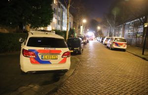 Verwarde man overgiet zichzelf met vloeibare brandstof Luitstraat Rijswijk