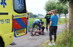 Wielrenner gewond na eenzijdig ongeval Groeneveld Schipluiden