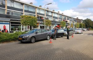 Kop-staart aanrijding tussen drie voertuigen Jan Barendselaan Poeldijk