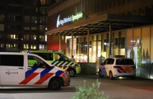 Slachtoffer van steekpartij loopt spoedeisende hulp binnen Leyweg Den Haag