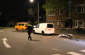 Dronken automobilist veroorzaakt ravage Soestdijksekade Den Haag