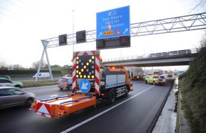 Bestuurder taxi-bus aangehouden na aanrijding A4 Den Hoorn