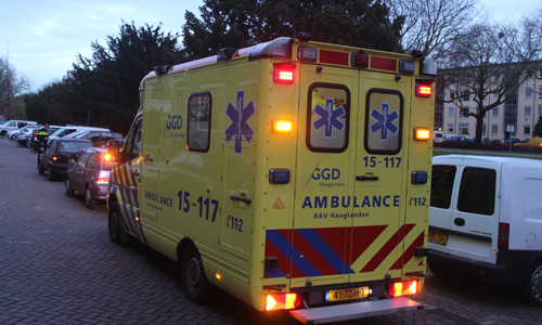 8 maart Veel schade na aanrijding tussen twee voertuigen Moerweg Den Haag