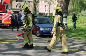 Brandweer rukt uit voor BBQ op zolder Prof Evertslaan Delft