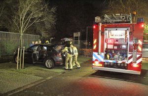 Porsche in brand gestoken op parkeerterrein Groen van Prinstererlaan Den Haag