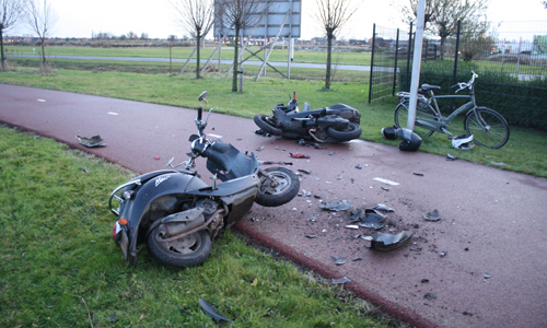 24 november Aanrijding tussen twee scooters Oudelandselaan Berkel en Rodenrijs