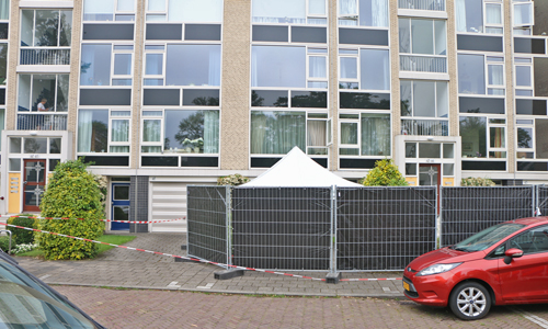 30 mei Overleden persoon aangetroffen voor portiek Smaragdhorst Den Haag