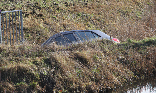 4 februari Automobilist belandt met auto in de greppel Hofweg Nootdorp