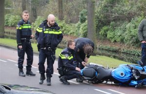 Motorrijder gewond bij aanrijding met auto Koningin Julianaweg ‘s-Gravenzande