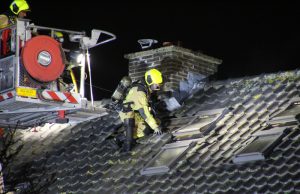 21 Woningen ontruimd bij zeer grote brand Soestdijksekade Den Haag