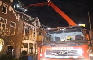 Brandweer controleert schoorsteenbrandje Geestbrugweg Rijswijk