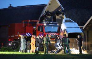 Paard gered door reddingsactie van brandweer Gaagweg Schipluiden