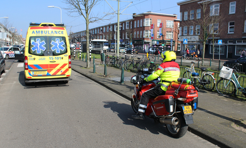 16 maart Aanrijding tussen twee voertuigen Apeldoornselaan Den Haag