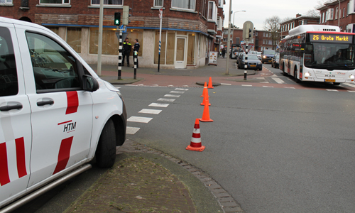 17 maart Flinke schade door aanrijding tussen twee voertuigen Veluweplein Den Haag