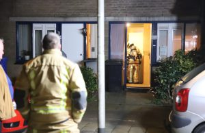 Hulpdiensten rukken uit voor vreemde lucht in woning Egyptelaan Delft