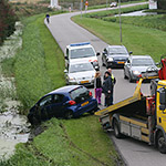 Auto te water Kerkpolderweg Delft