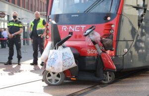 Aanrijding tussen scootmobiel en tram Plesmanlaan Den Haag