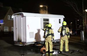 Mobiele bouwkeet in brand gestoken Goeverneurplein Den Haag