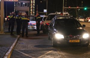 Politie doet onderzoek na mogelijke steekpartij Calandstraat Den Haag