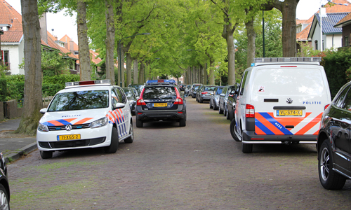 25 mei Politie doorzoekt woning na melding inbraak Laan van Leeuwesteyn Voorburg