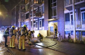 Zwaargewonde bij woningbrand Meppelweg Den Haag