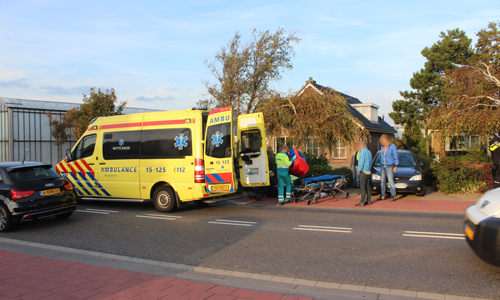 13 oktober Fietser flink gewond en fiets doormidden na aanrijding Zwartendijk Naaldwijk