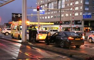 4 december Twee auto’s betrokken bij kop-staart aanrijding Rijswijkseweg Den Haag