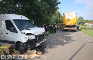 Gewonden bij aanrijding tussen busje en vrachtwagen N468 Oostgaag Maasland