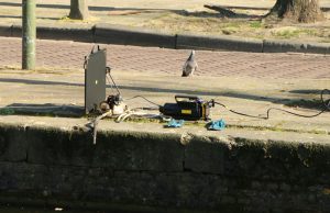 Magneetvissers vinden handgranaat Groenewegje Den Haag