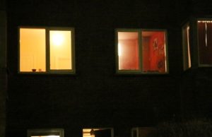 5 december Kaars veroorzaakt brand in woning Vondellaan Rijswijk