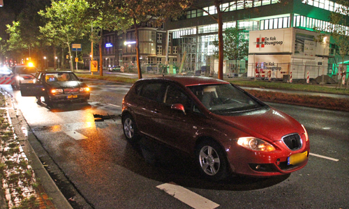 1 oktober Vier auto’s beschadigd bij kop-staart aanrijding Koningskade Den Haag