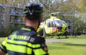 6-jarig kind zwaargewond na val uit boom Beyerinckstraat Delft