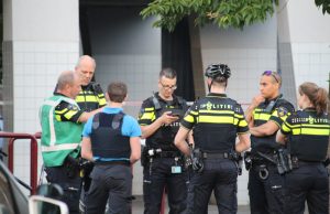 Straat groot afgezet na geweldsincident Savallelaan Voorburg