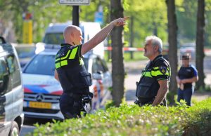 Sportende jongens rennen “DHL-bezorger” achterna die woning overvalt Admiraal Helfrichsingel Rijswijk