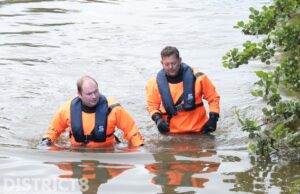 Brandweer zoekt in water na aantreffen kleding Zwaansheulpad Honselersdijk