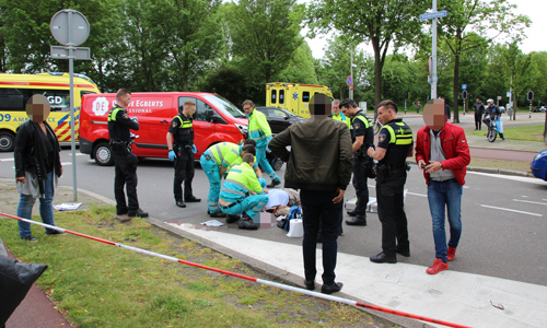 25 mei Man op scootmobiel zwaargewond na aanrijding Erasmusweg Den Haag