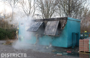 Brand in bouwkeet bij IBM pand Boerhaavelaan Zoetermeer