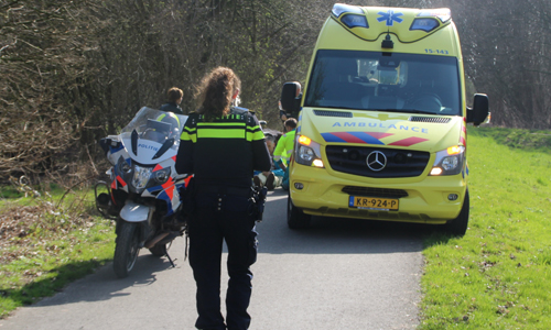 16 maart Fietser komt ten val door loslopende hond Wollenfoppenweg Rotterdam