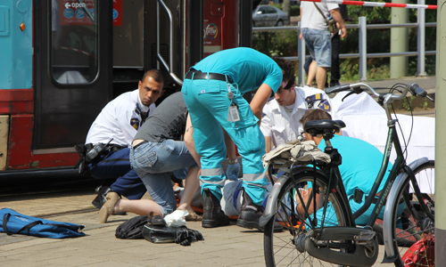 16 juli Voetganger gewond na aanrijding met tram Erasmusweg Den Haag