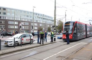 Flinke verkeerschaos door ongeval Rijswijkseplein Den Haag