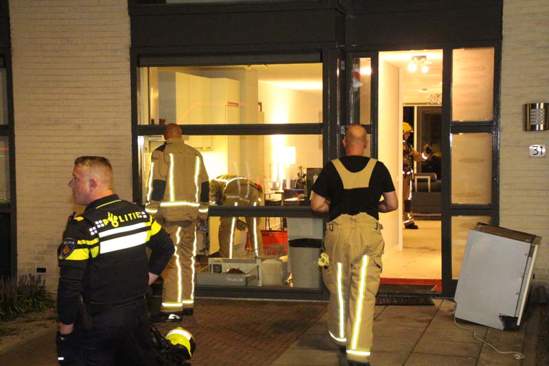 Brand in vaatwasser voor inzet hulpdiensten Pieter de Voisstraat Den Haag Brand in vaatwasser voor inzet hulpdiensten Pieter de Voisstraat Den Haag