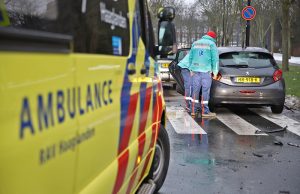 Lichtgewonde en flinke schade bij kop-staart aanrijding Generaal Spoorlaan Rijswijk