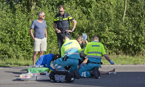 7 juni Vrouw zwaargewond na aanrijding Erasmusweg Den Haag